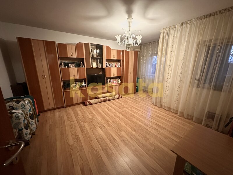 Drumul Sarii 3 Camere  Decomandat  Metrou 5 min